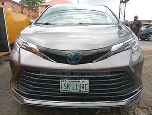 Toyota Sienna 2022 Gray