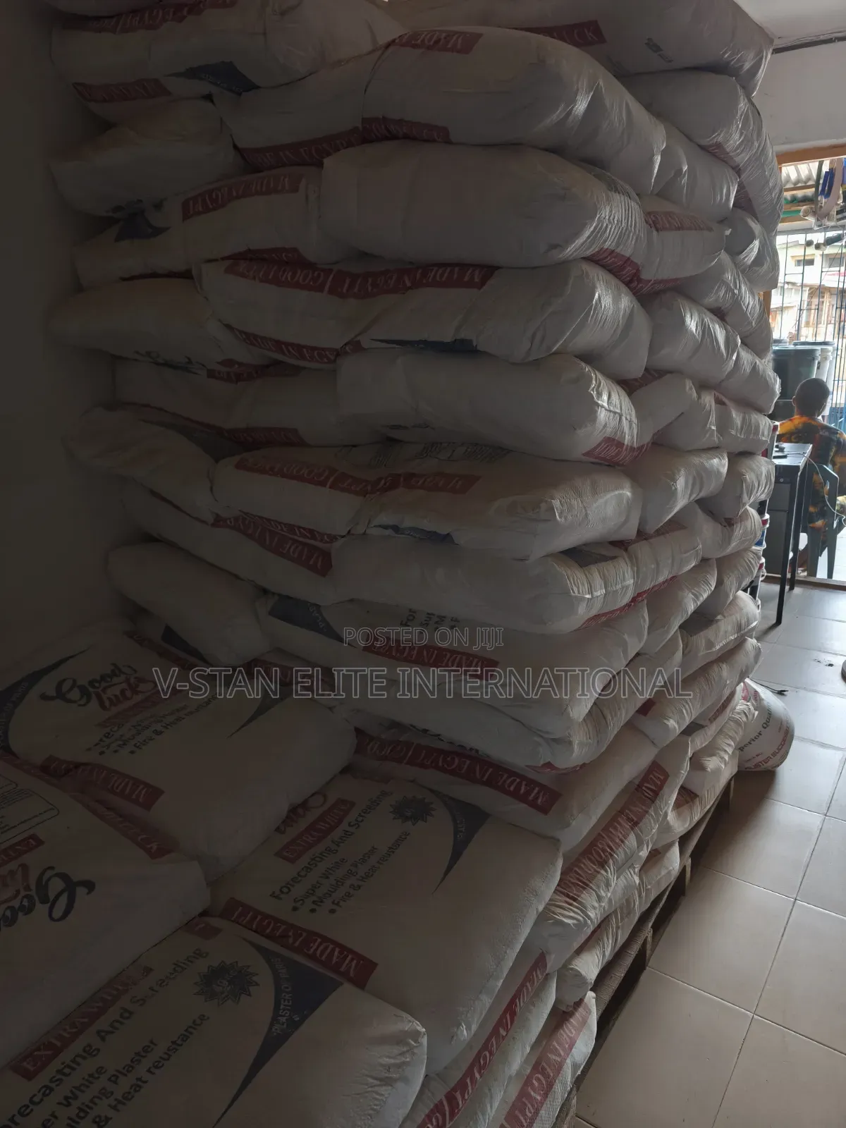 Screeding Cement