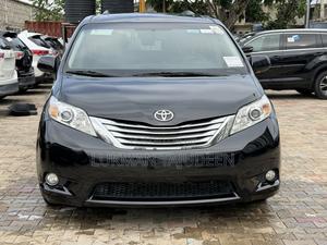 Toyota Sienna Limited 7 Passenger 2012 Black