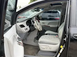 Toyota Sienna Limited 7 Passenger 2012 Black