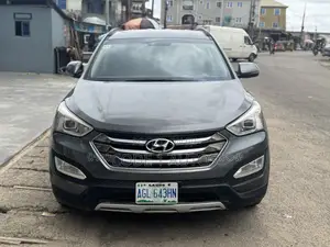 Hyundai Santa Fe 2015 Gray