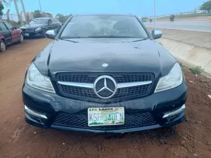 Mercedes-Benz C300 2008 Black