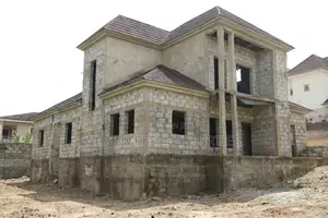 5bdrm Penthouse in River Park Estate, FHA for sale