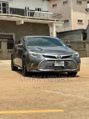 Toyota Avalon XLE Premium FWD Sedan (3.6L 6cyl 6A) 2016 Gray