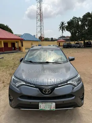 Toyota RAV4 2017 Gray