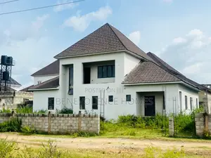 4bdrm Duplex in Lugbe District for sale