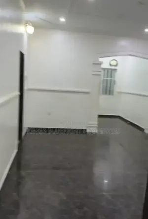 2bdrm Block of Flats in Okuokoko, Warri for rent