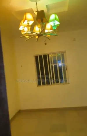 2bdrm Block of Flats in Okuokoko, Warri for rent