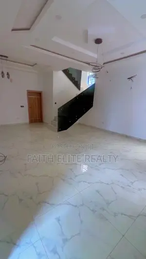 5bdrm Duplex in Ikate for rent