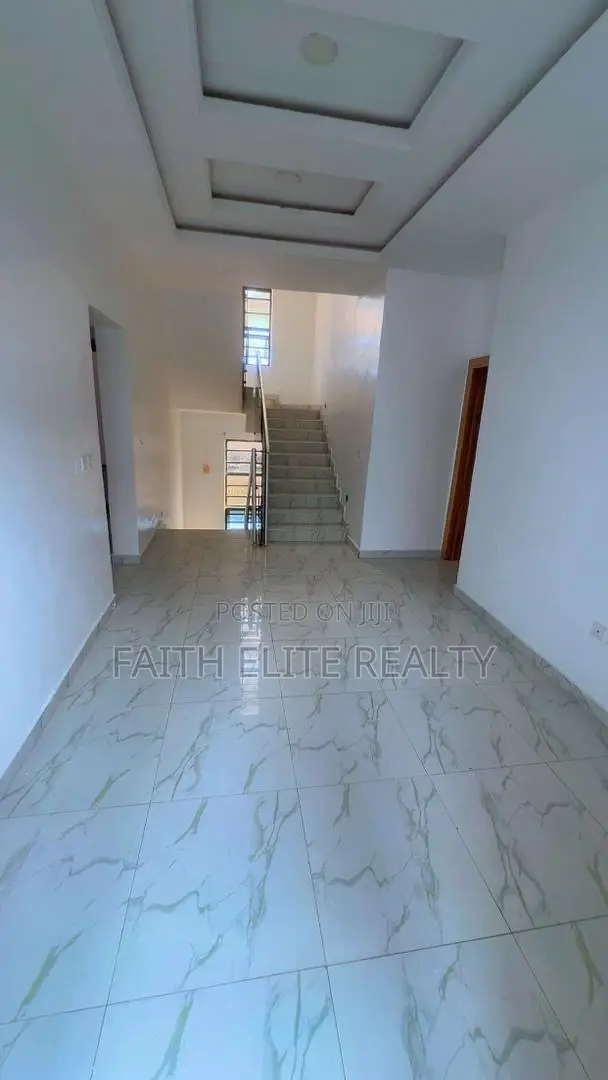 5bdrm Duplex in Ikate for rent