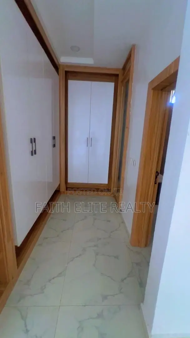 5bdrm Duplex in Ikate for rent