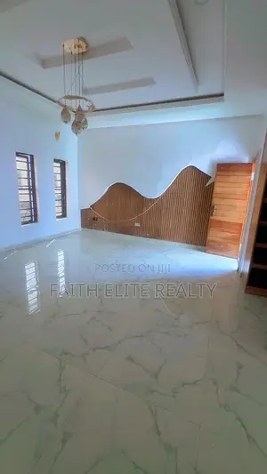 5bdrm Duplex in Ikate for rent