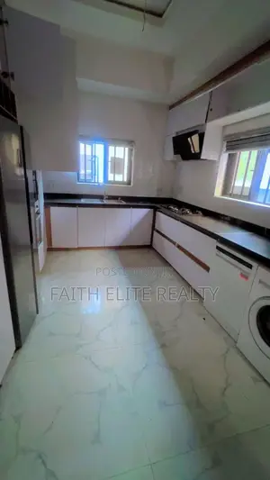 5bdrm Duplex in Ikate for rent