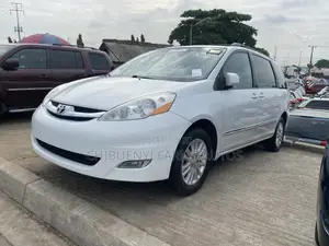 Toyota Sienna XLE Limited 2008 White