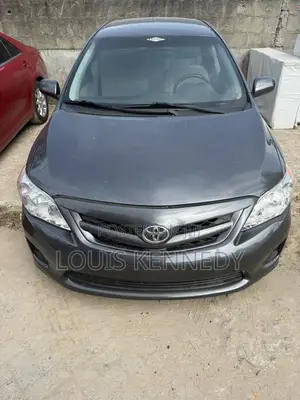 Toyota Corolla LE 4dr Sedan (1.8L 4cyl 4A) 2011 Gray
