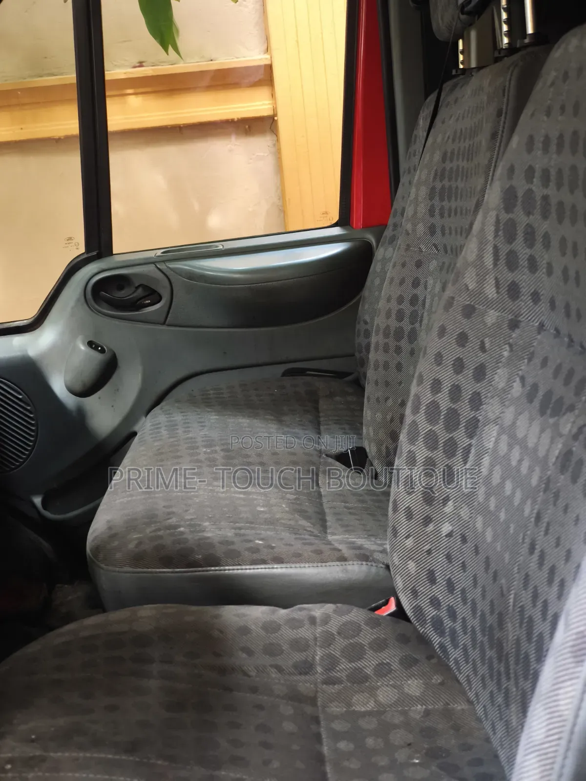 Ford E350 2009 Red
