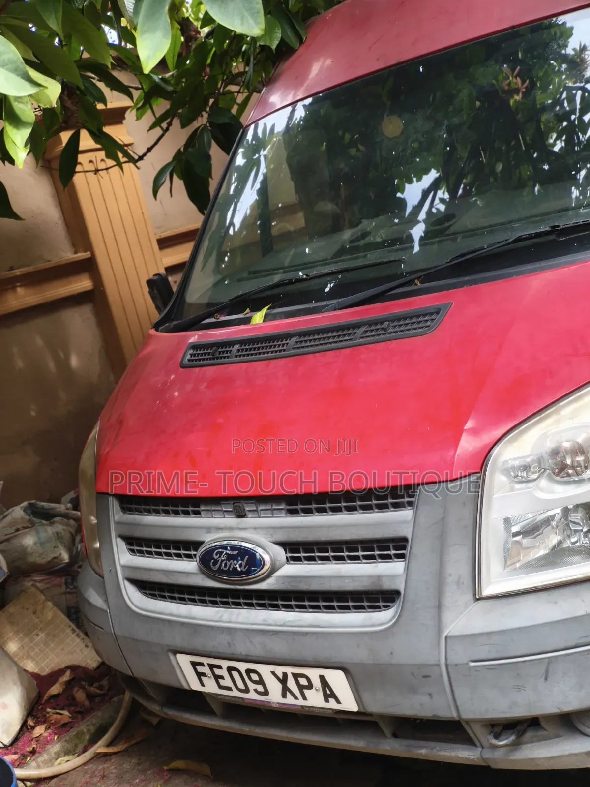 Ford E350 2009 Red