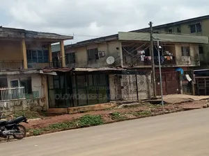 20bdrm House in Falana Estate, Ejigbo / Ejigbo for sale