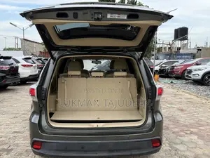 Toyota Highlander Limited 4dr SUV (3.5L 6cyl 6A) 2015
