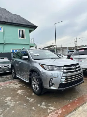 Toyota Highlander XLE V6 4x4 (3.5L 6cyl 6A) 2016 Blue