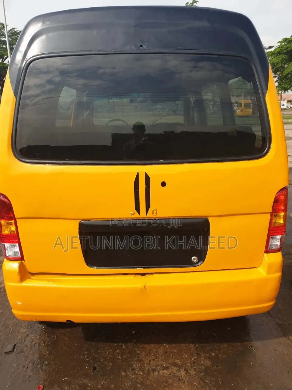 Suzuki Every 2010 Yellow