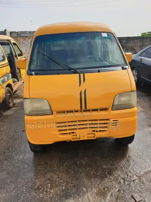 Suzuki Every 2010 Yellow
