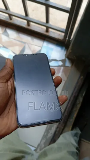 Apple iPhone XS Max 64 GB Black