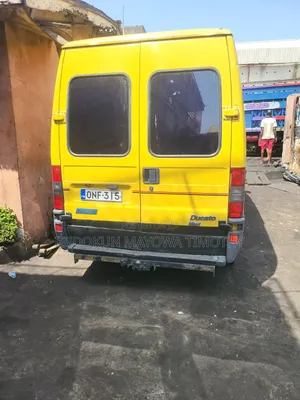 Fiat Ducato 2002 Yellow