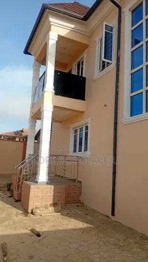 3bdrm Block of Flats in Idi Ahun, Akala Express for rent
