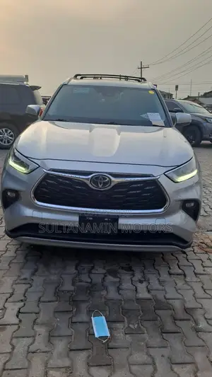 Toyota Highlander Platinum AWD 2020 Silver