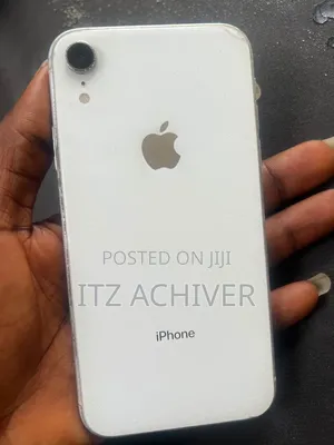 Apple iPhone XR 64 GB White