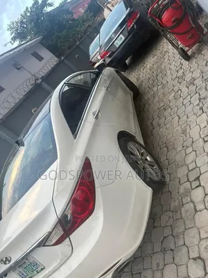 Hyundai Sonata Limited Sedan FWD (2.4L 4cyl 6A) 2013 White
