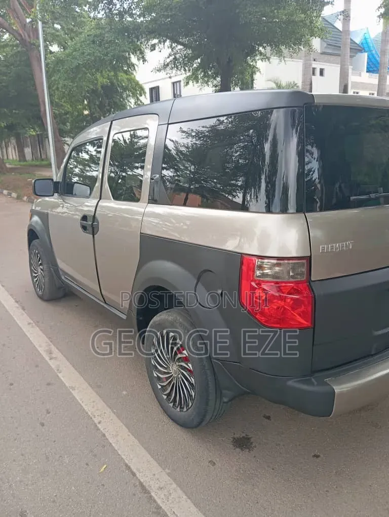 Honda Element 2006 Gray