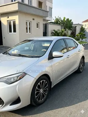 Toyota Corolla 2019 Silver