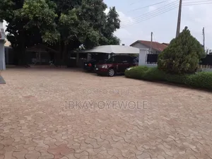 4bdrm Bungalow in Ilorin South for sale