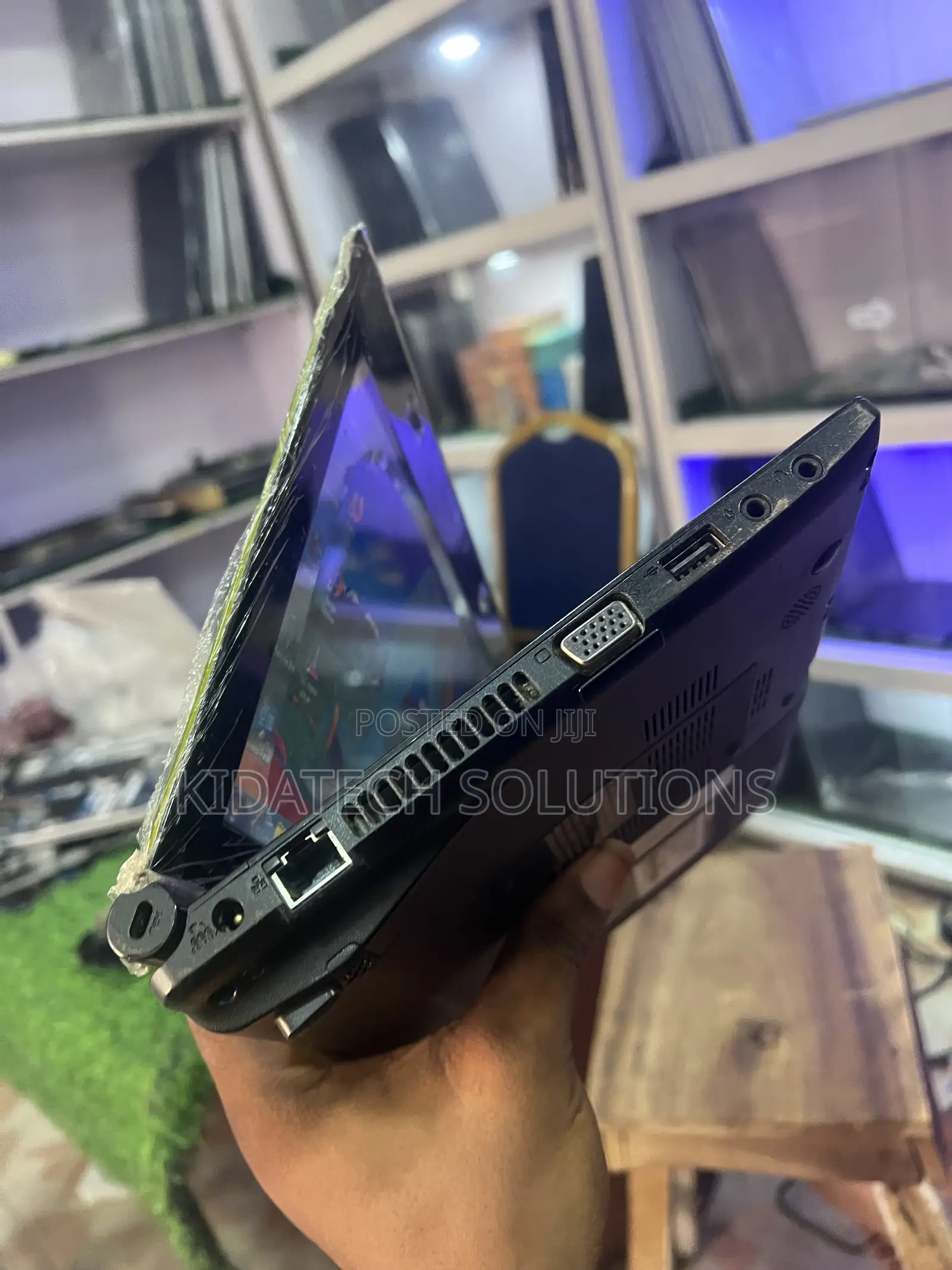 Laptop Toshiba NB505 Mini 4GB Intel Atom HDD 320GB