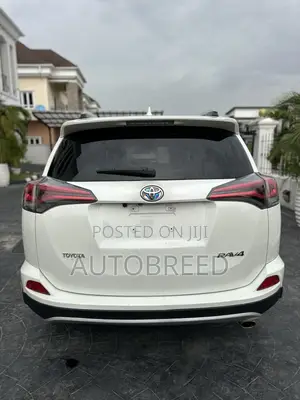 Toyota RAV4 2019 White