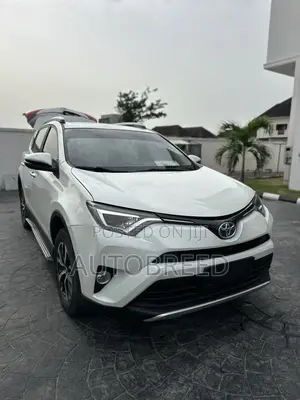 Toyota RAV4 2019 White