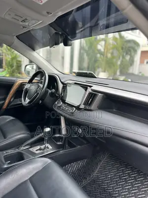 Toyota RAV4 2019 White