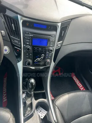Hyundai Sonata Limited 2.0T Sedan (2.0L 4cyl 6A) 2013 Black