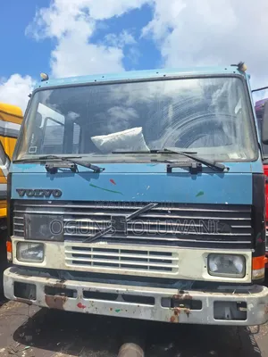 Volvo Fl7 Cap and Chassis 1998 Blue