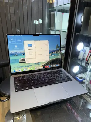 Laptop Apple MacBook Pro 2023 M2 Pro 16GB Apple M2 SSD 512GB