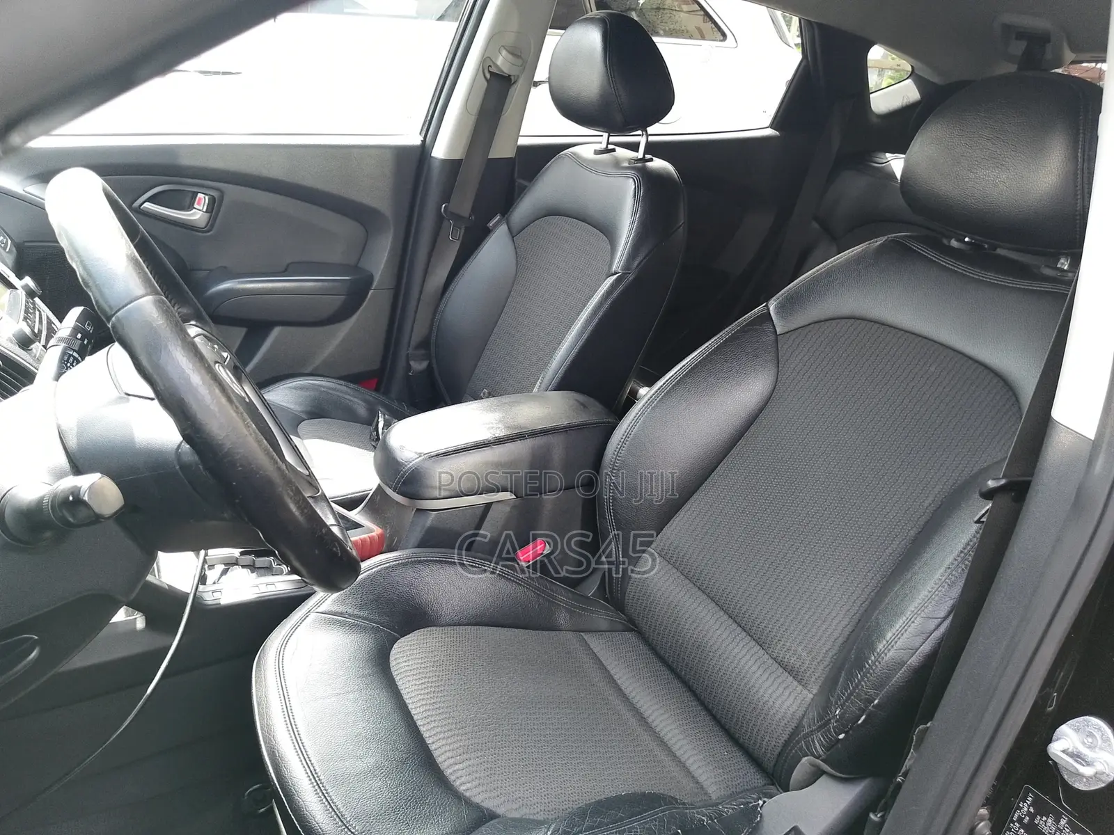 Hyundai Tucson 2011 Black