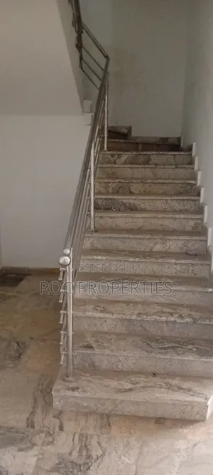 6bdrm Duplex in Durumi for rent