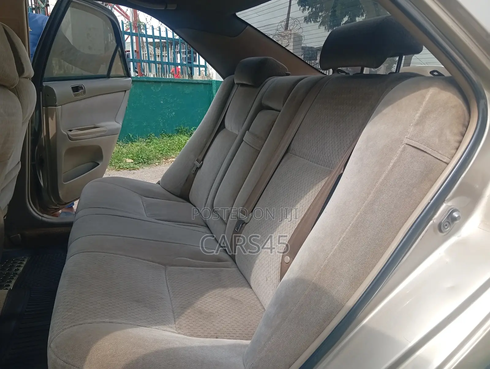 Toyota Camry 2002 Gray