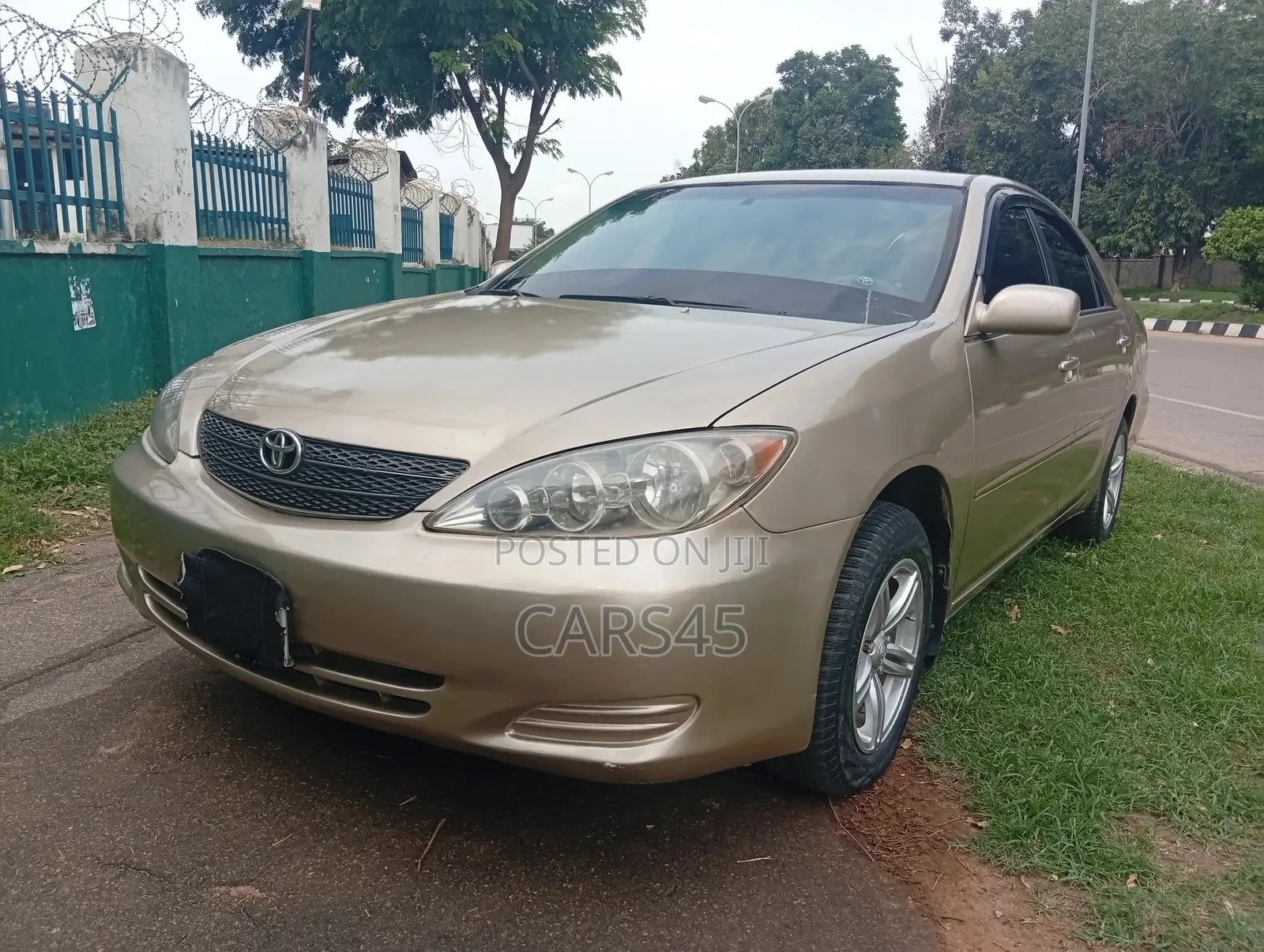 Toyota Camry 2002 Gray