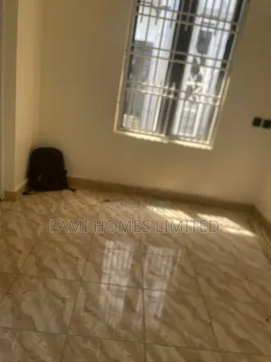 Mini Flat in Opp. Next Cash And, Kado for rent