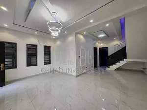 4bdrm Duplex in Sunshine Gardens for sale