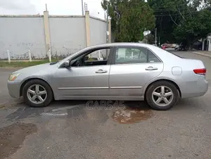 Honda Accord 2003 Silver