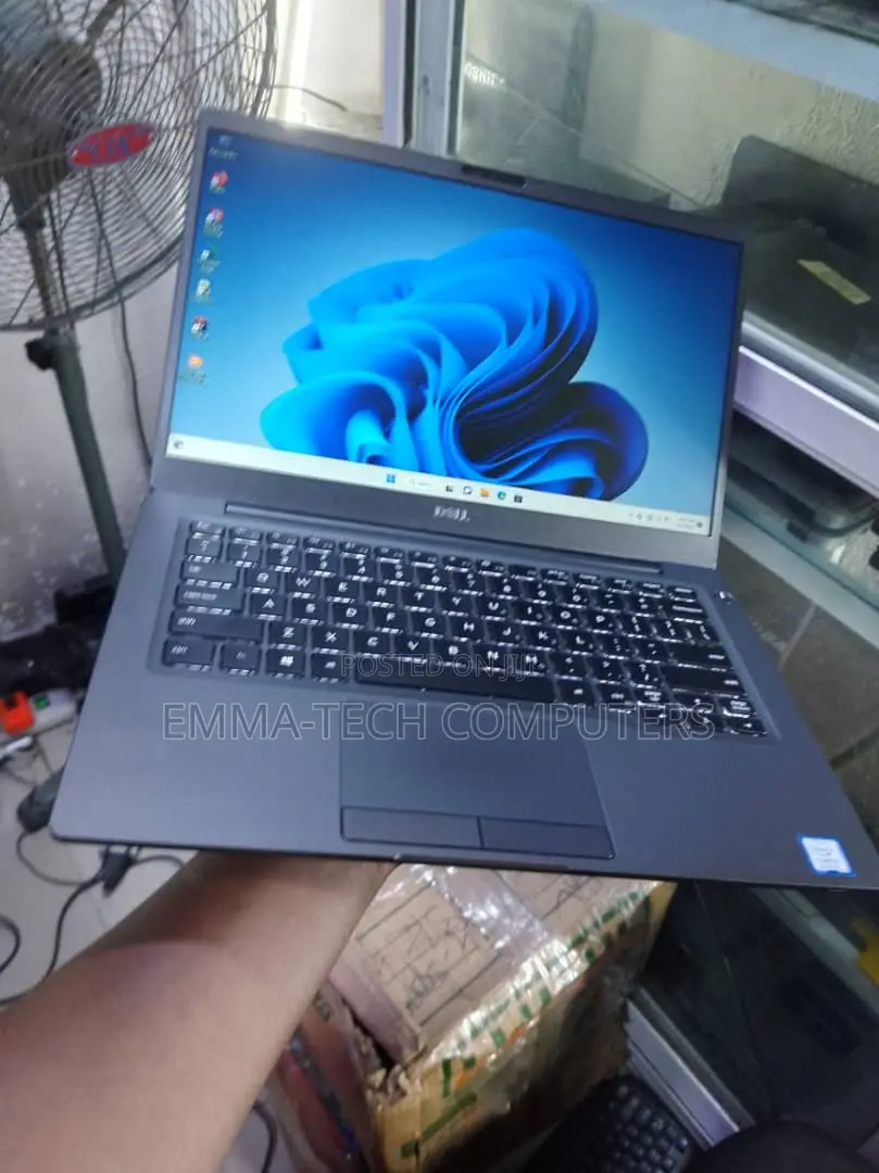 Laptop Dell Latitude 7300 8GB Intel Core i5 SSD 256GB
